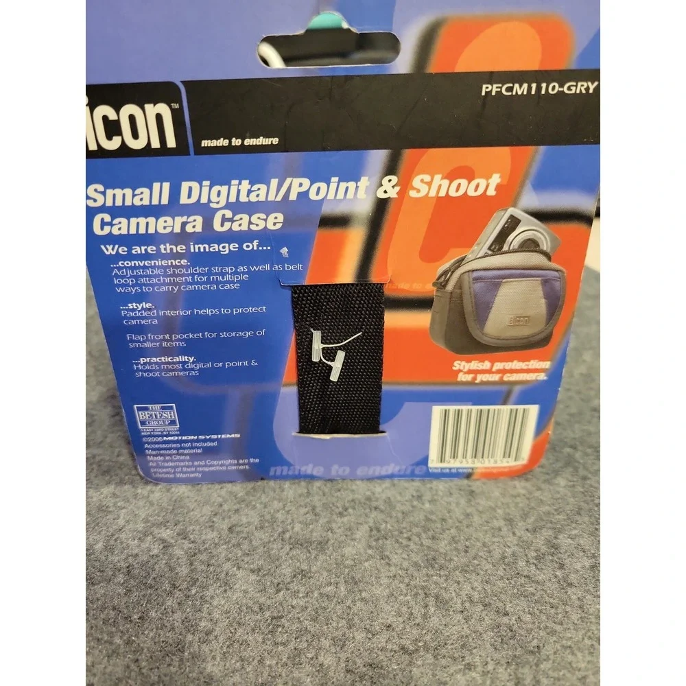 Icon: Small Point & Shoot/Digital Camera Case Black,grey &blue w/Carrying Strap